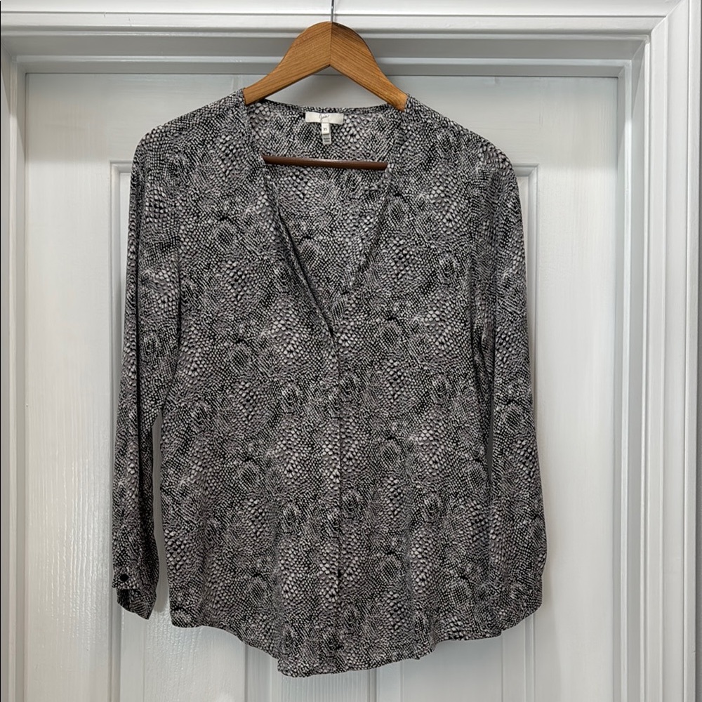 Stylish Gray Snake Skin Patterned Silk Joie Women's Top
